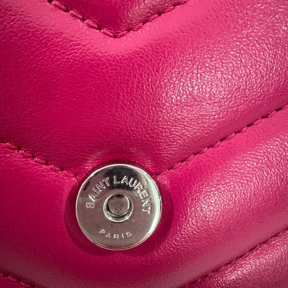 Yves Saint Laurent Toy Loulou - Picture 7 of 8